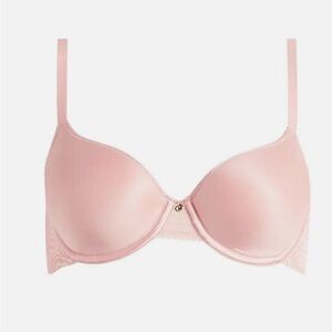 NWT Chantelle C Jolie memory foam T-shirt bra